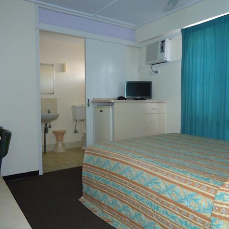 Moondarra Motel Innisfail Exterior photo