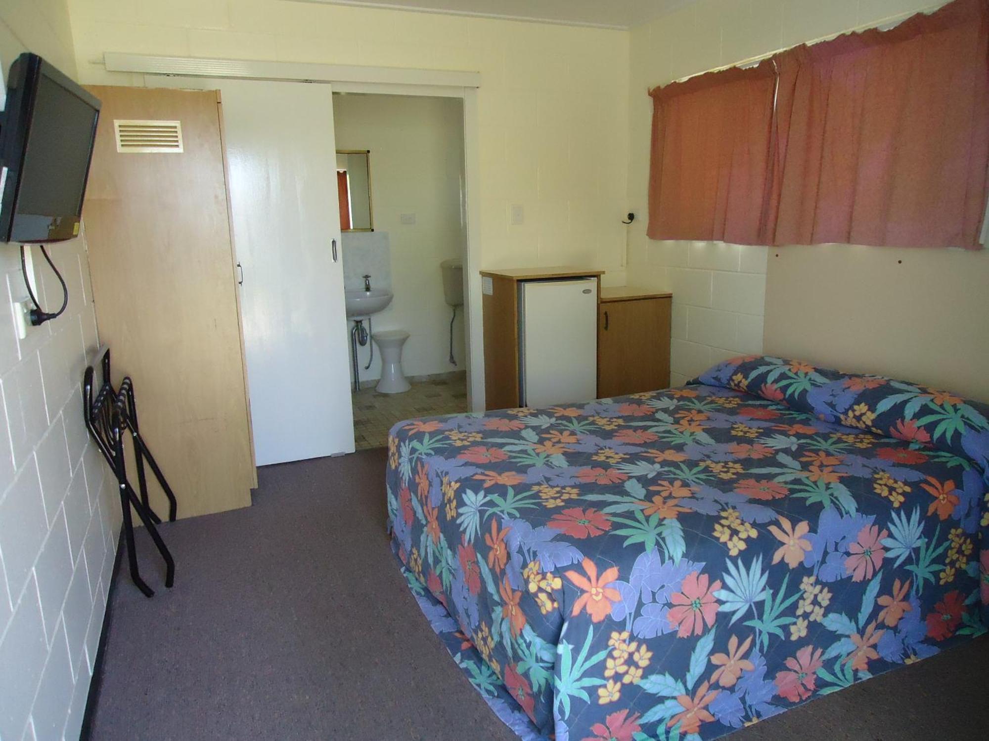 Moondarra Motel Innisfail Exterior photo