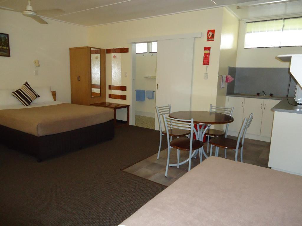 Moondarra Motel Innisfail Room photo