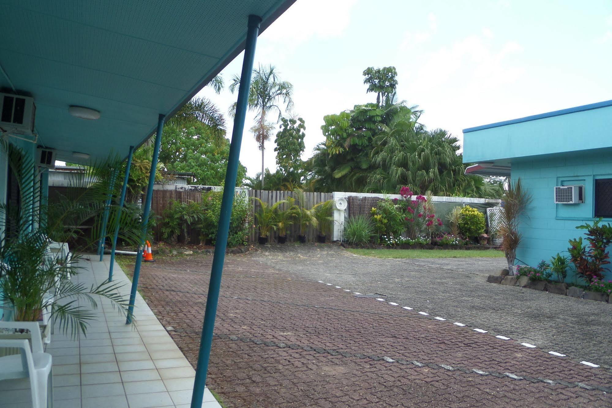 Moondarra Motel Innisfail Exterior photo